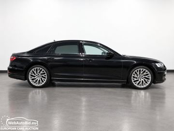 Audi A8 - 11