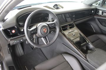 Porsche Panamera - 3