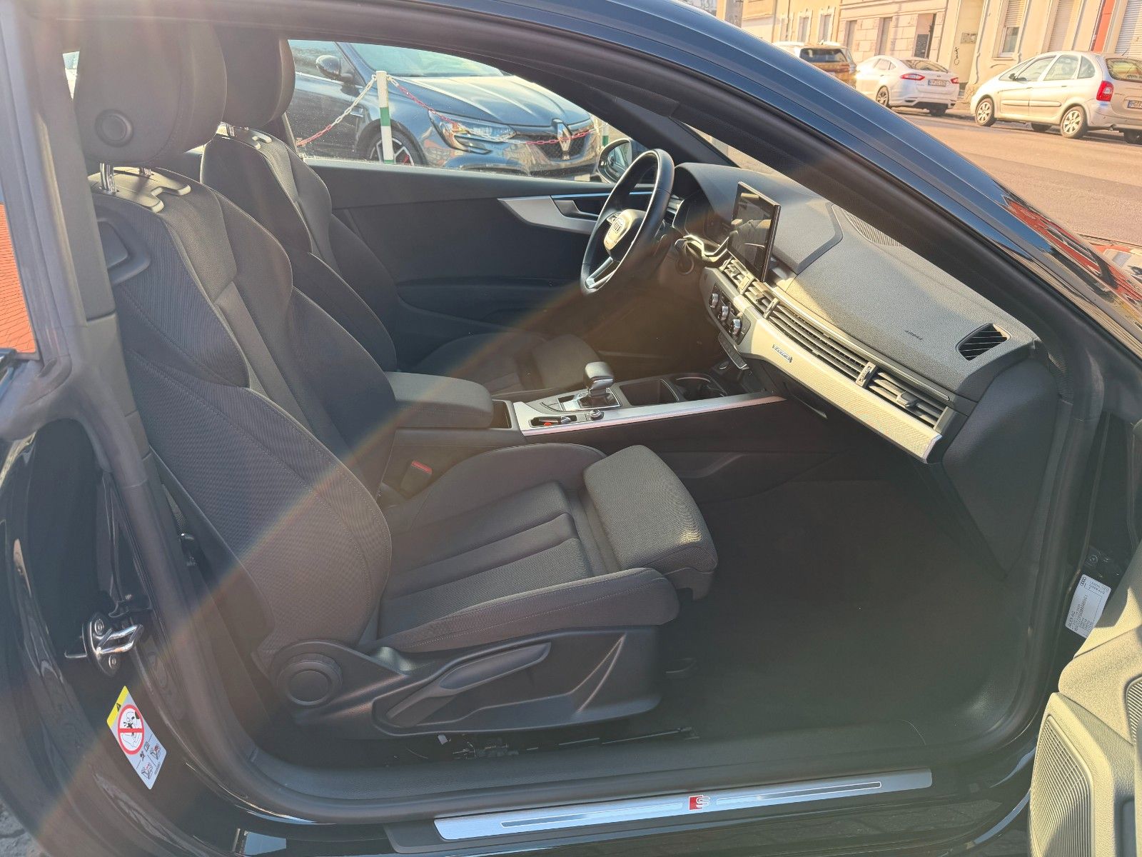 Fahrzeugabbildung Audi A5 Coupe 40 TDI quattro S line SHZ Matrix B&O