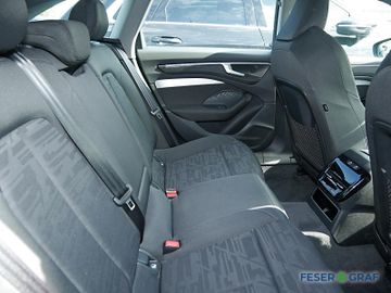 Audi A6 - 6