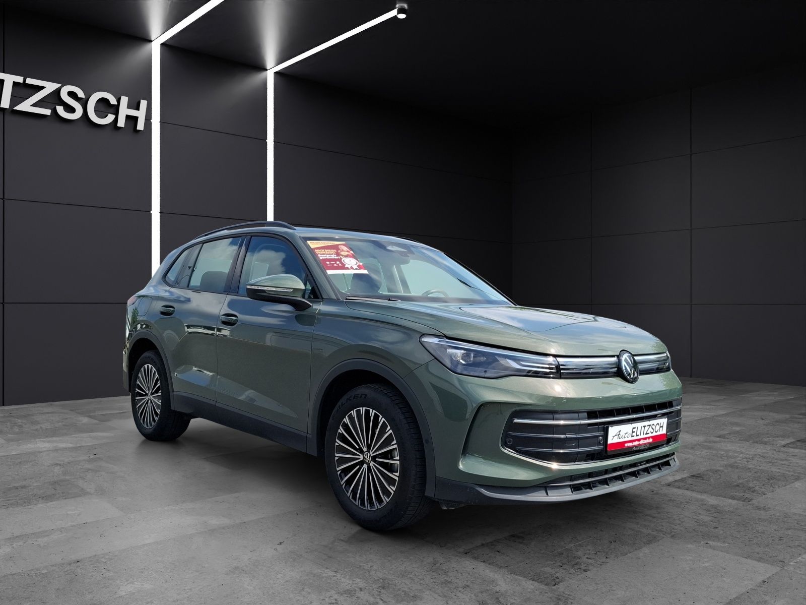 Fahrzeugabbildung Volkswagen Tiguan eTSI Life DSG LED AHK Navi AID ACC RFK SH