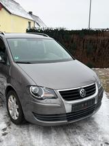 Volkswagen VW Touran 1.9 TDI 7-Sitzer Facelift - Volkswagen Touran: Facelift