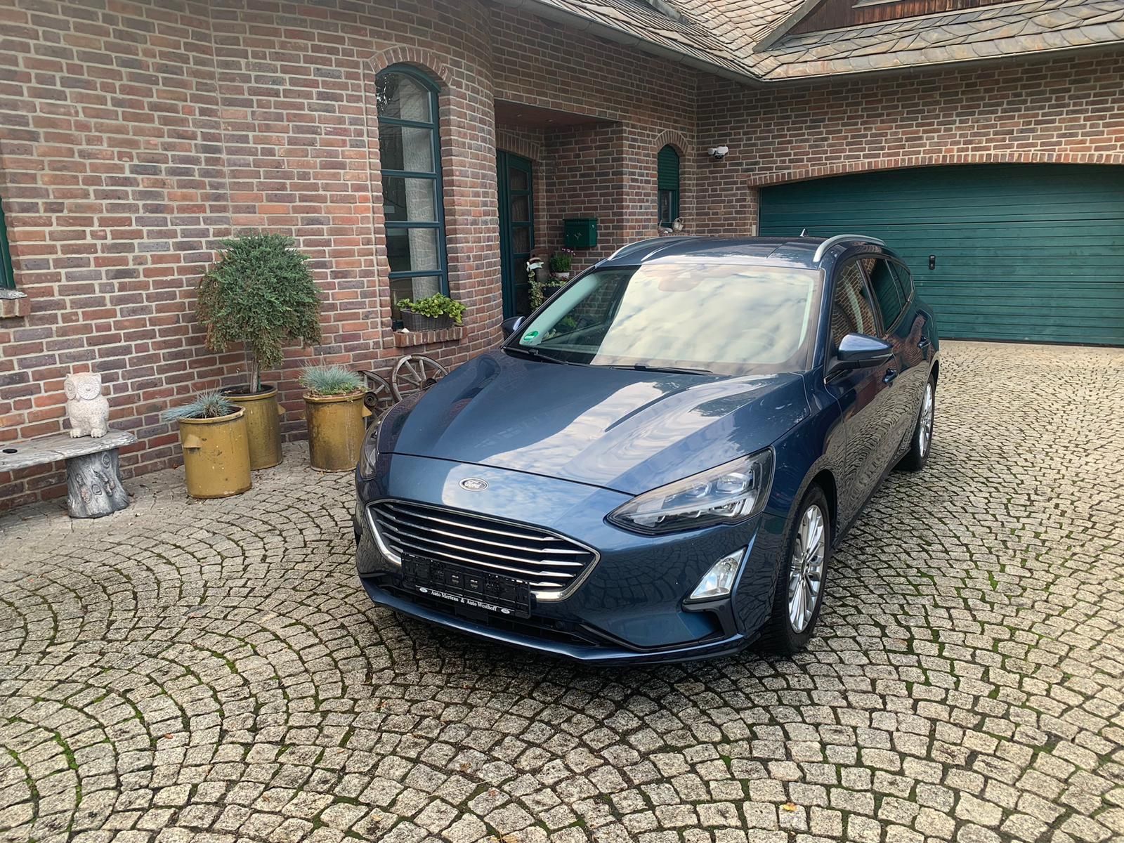 Ford Focus - 1