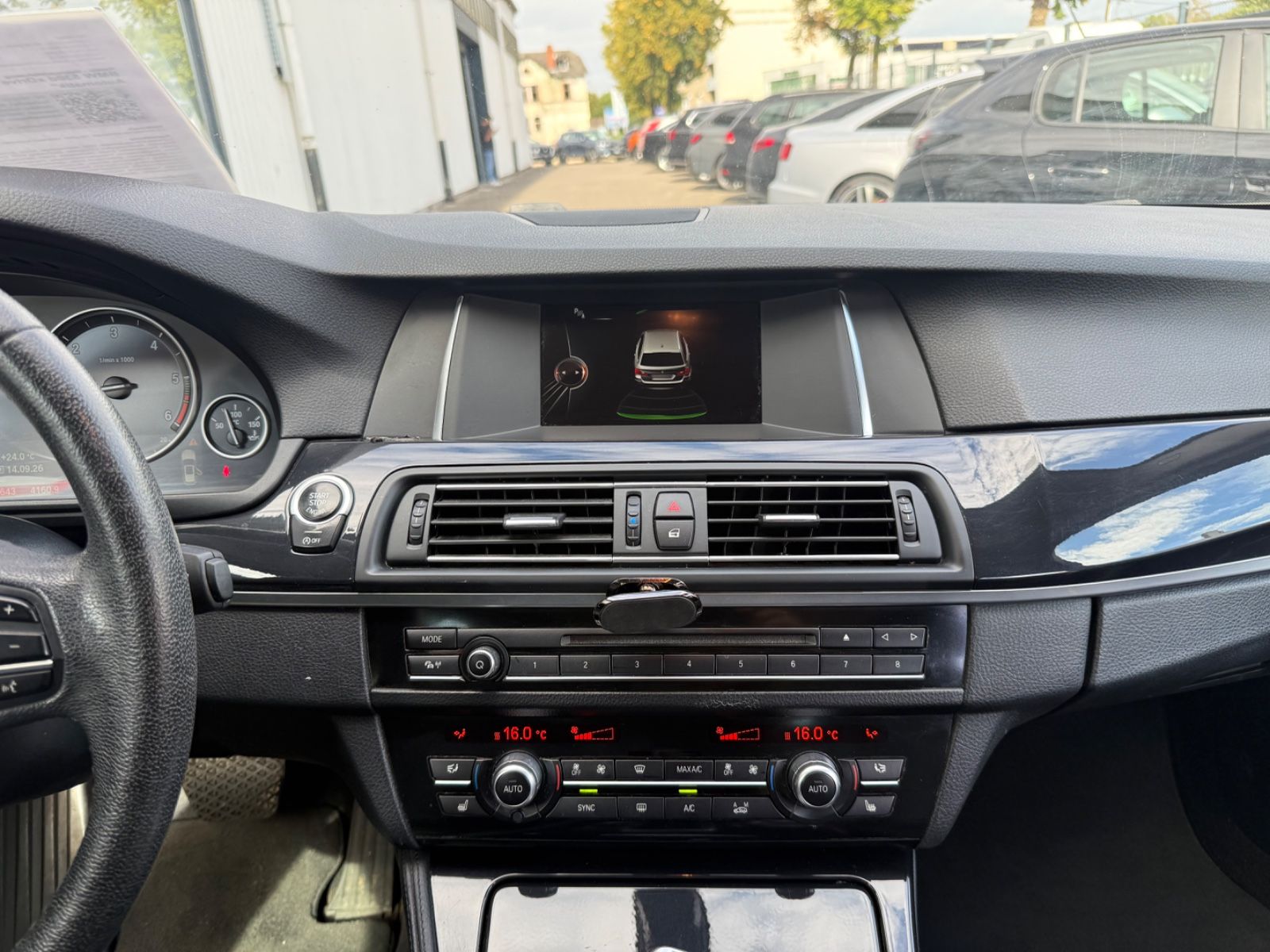 Bmw 530d xDrive Touring "Leder-Navi-Automatik" – Bild 28