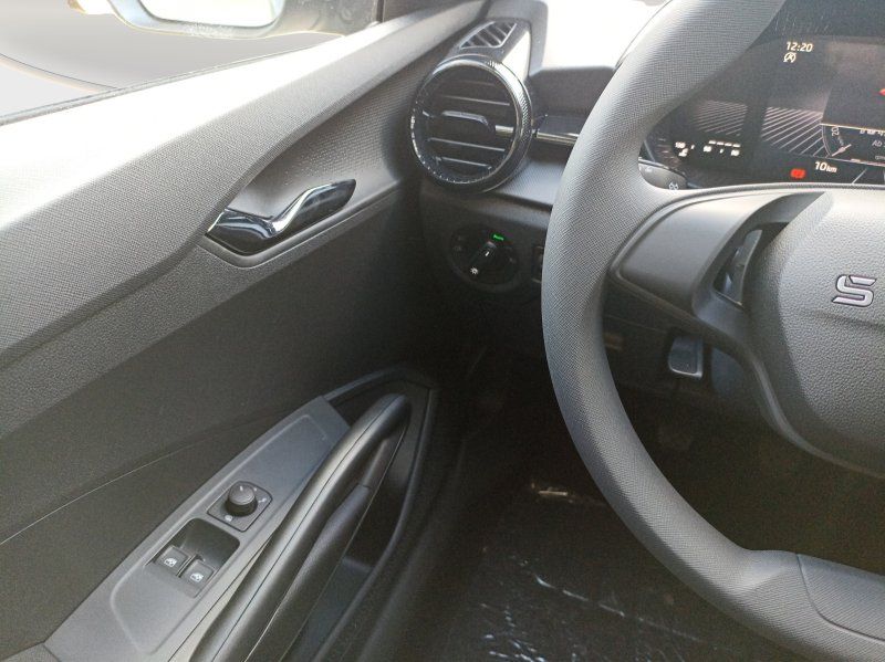 Fahrzeugansicht 10 Fahrzeugabbildung SKODA Fabia 1.0 TSI Essence