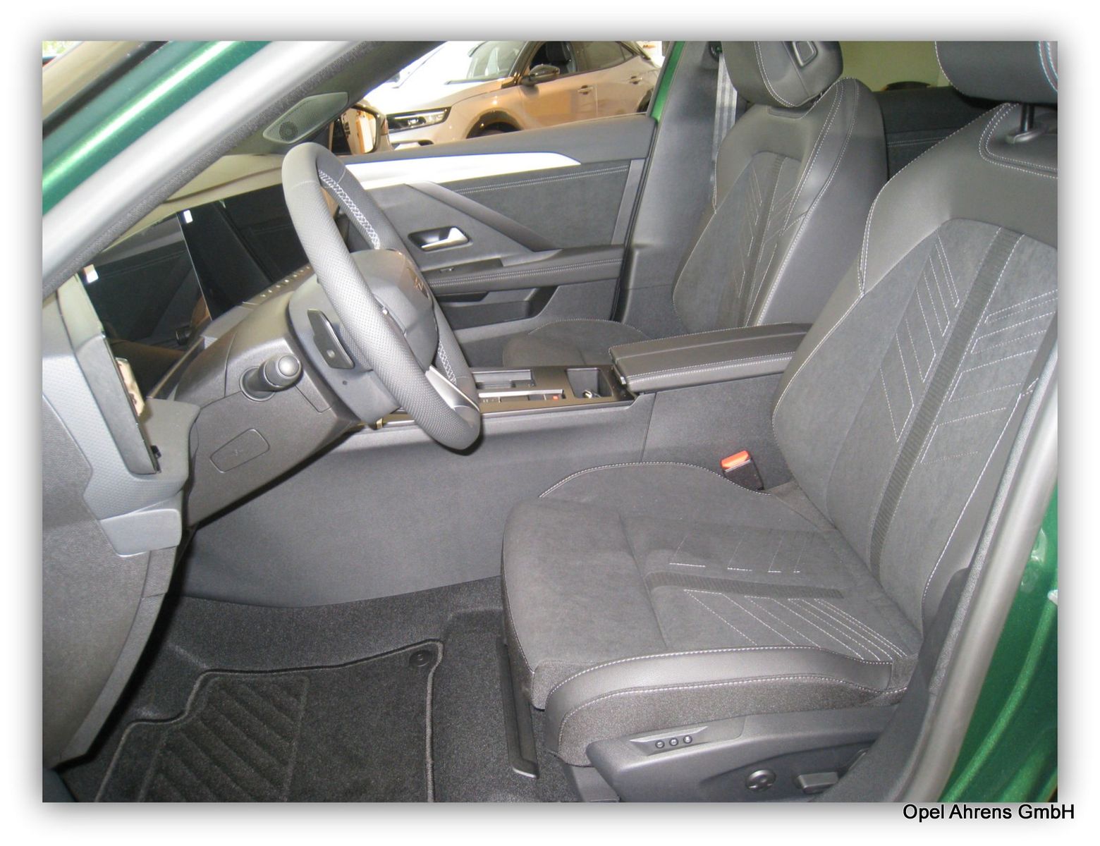 Opel Astra L Sports Tourer Ultimate imagem 2