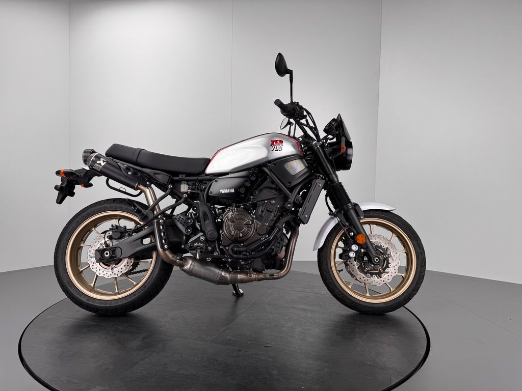 Fahrzeugabbildung Yamaha XSR 700 XTRIBUTE *TOP-ZUSTAND *AKRAPOVIC