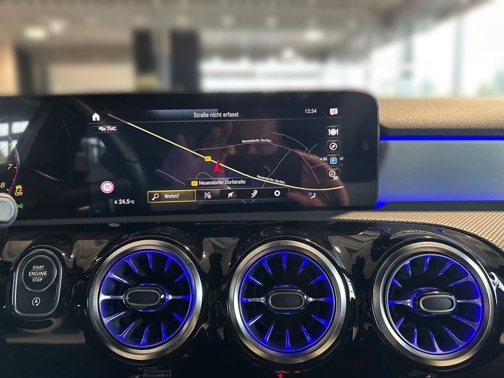 Fahrzeugabbildung Mercedes-Benz A 180 AMG Night ACC Multibeam SHZ Ambie. Sport