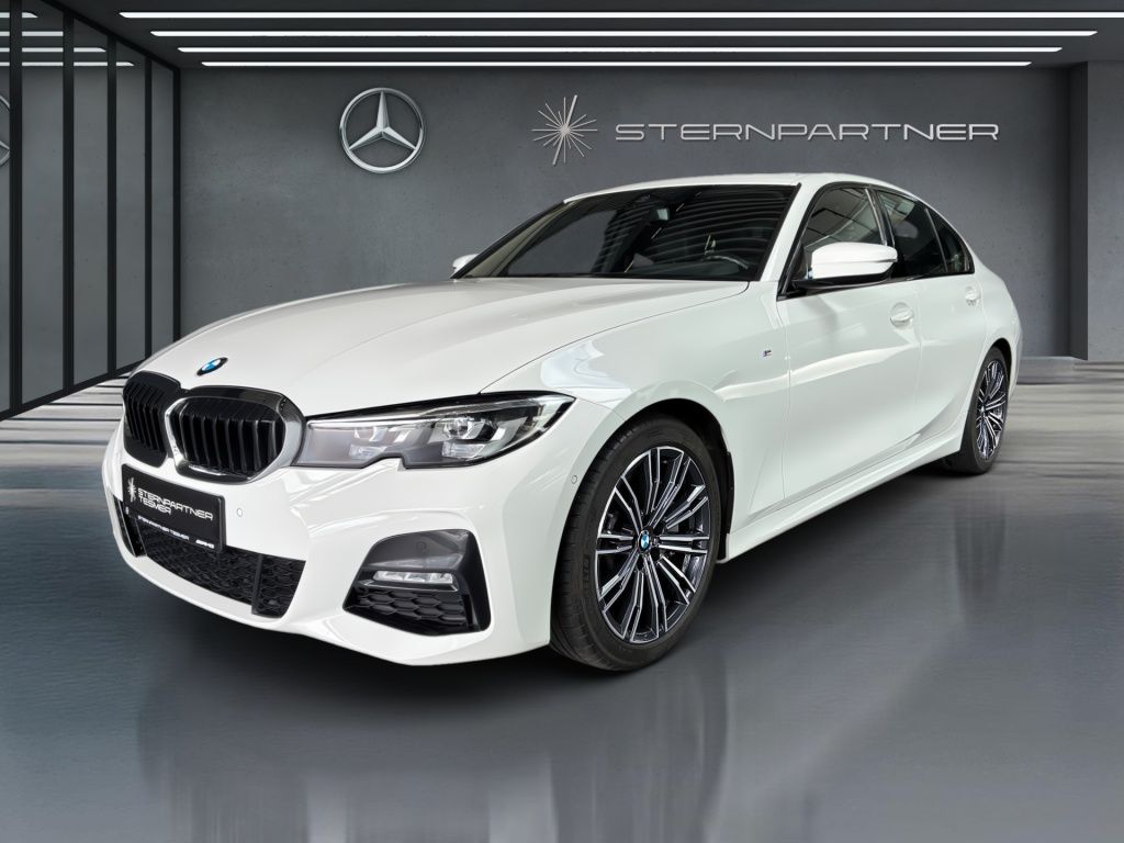 BMW 3er 330d M-PAKET+MEMORY+S.DACH+PDC+AHK