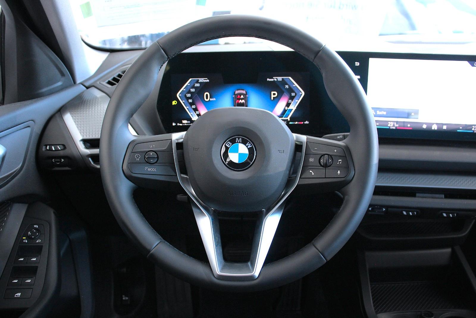 BMW 1 Series (F70) Shadow Line *LED*Kamera*Navi*Garantie, миниатюра 9