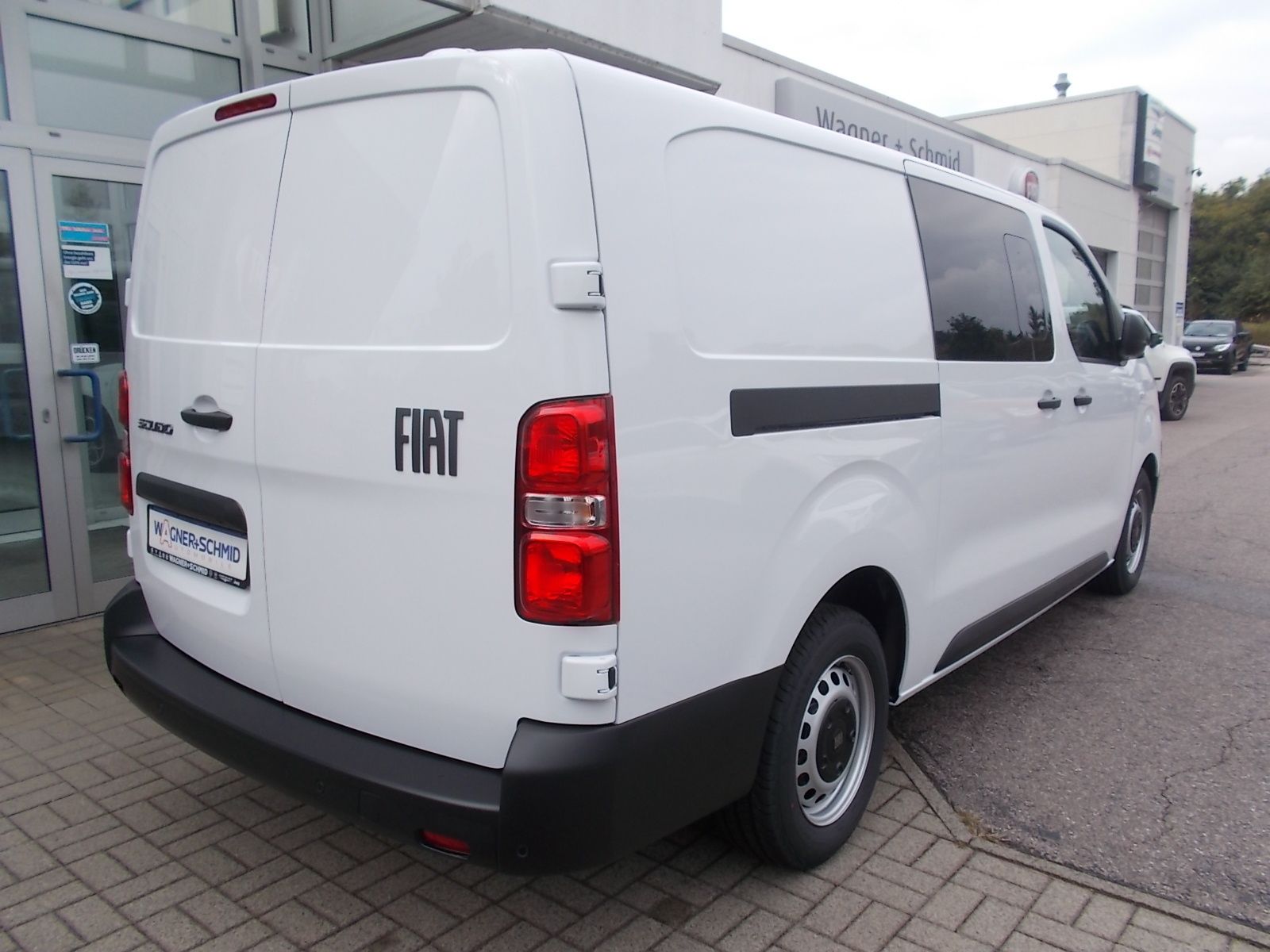 Fahrzeugabbildung Fiat Scudo Flexcab 2.0 BlueHDi L3 Lang 6 Sitze