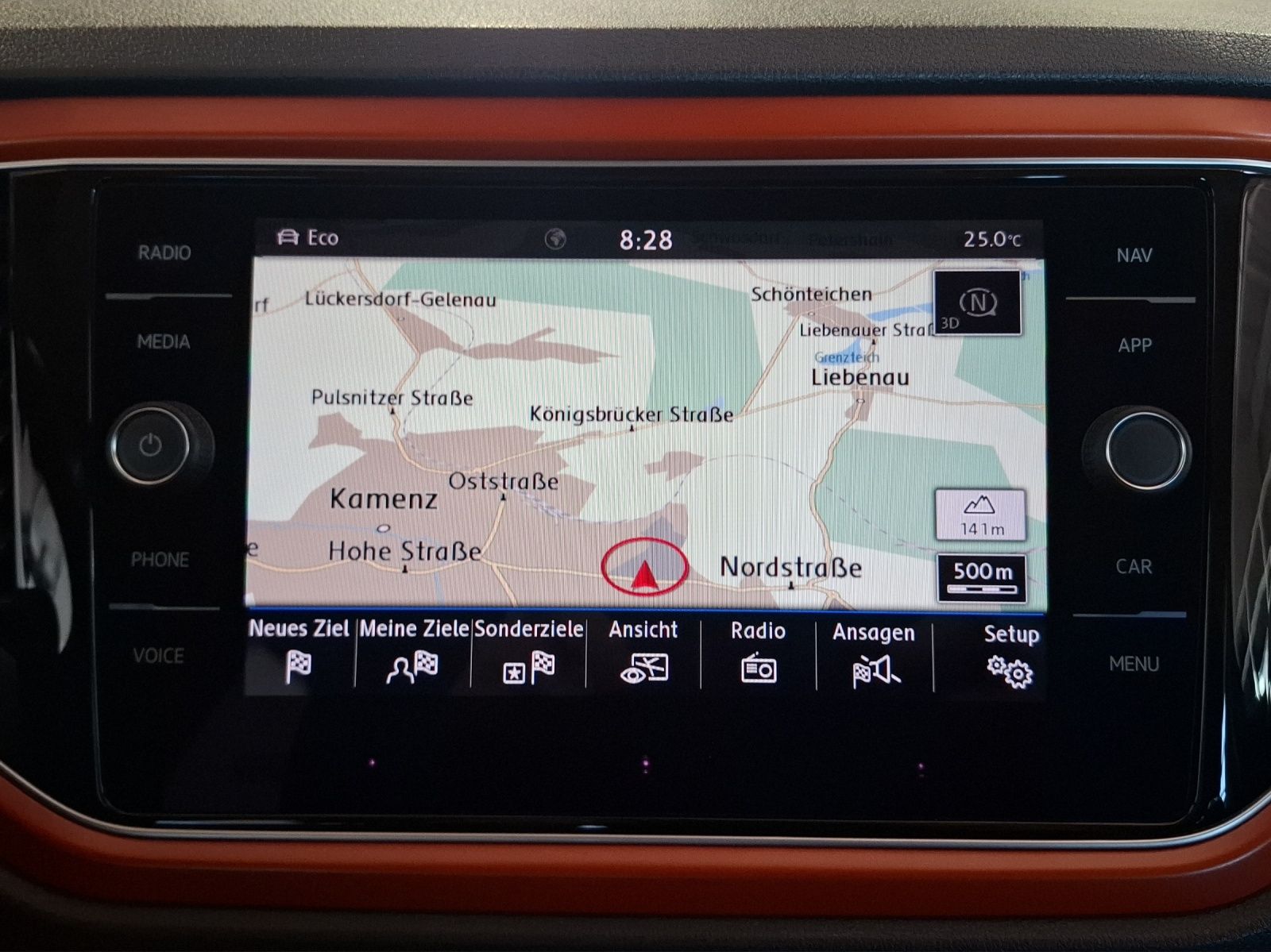 Fahrzeugabbildung Volkswagen T-Roc TDI Style 4M LED Navi AHK ACC SH