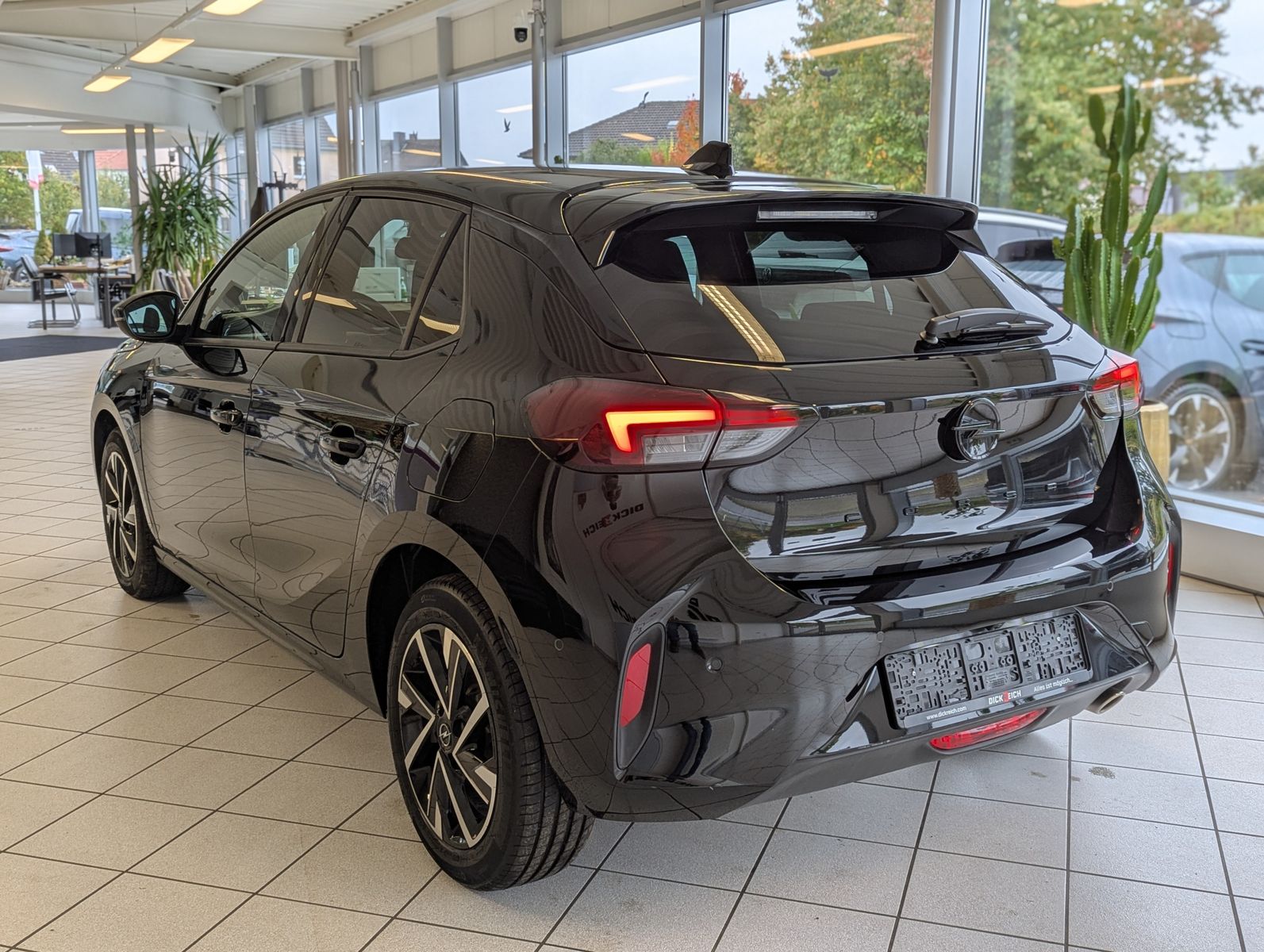 Fahrzeugabbildung Opel Corsa 1.2 GS IntelliLux Tech1-Komfort-Paket Cam