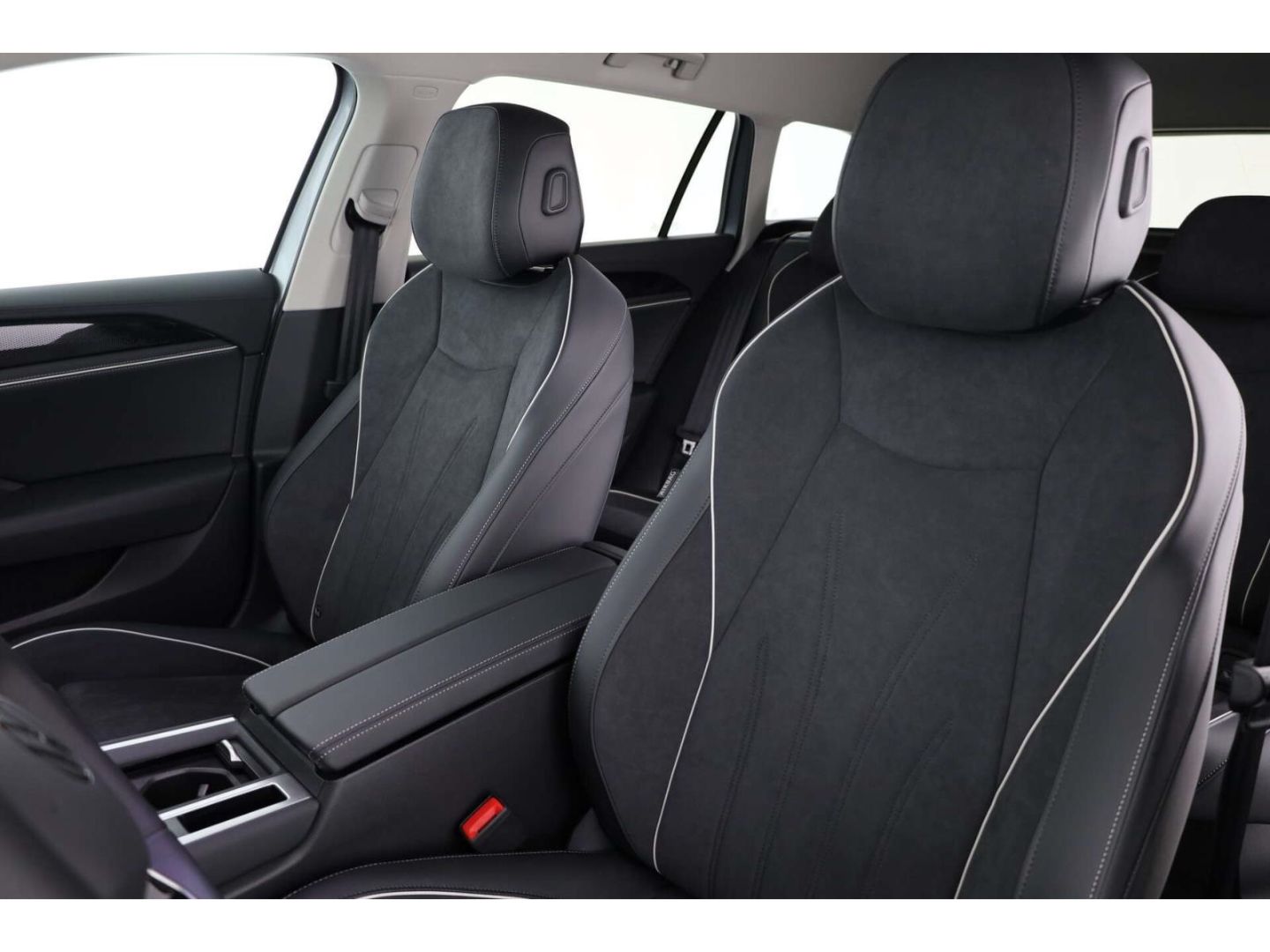 Volkswagen Passat - Bild 11