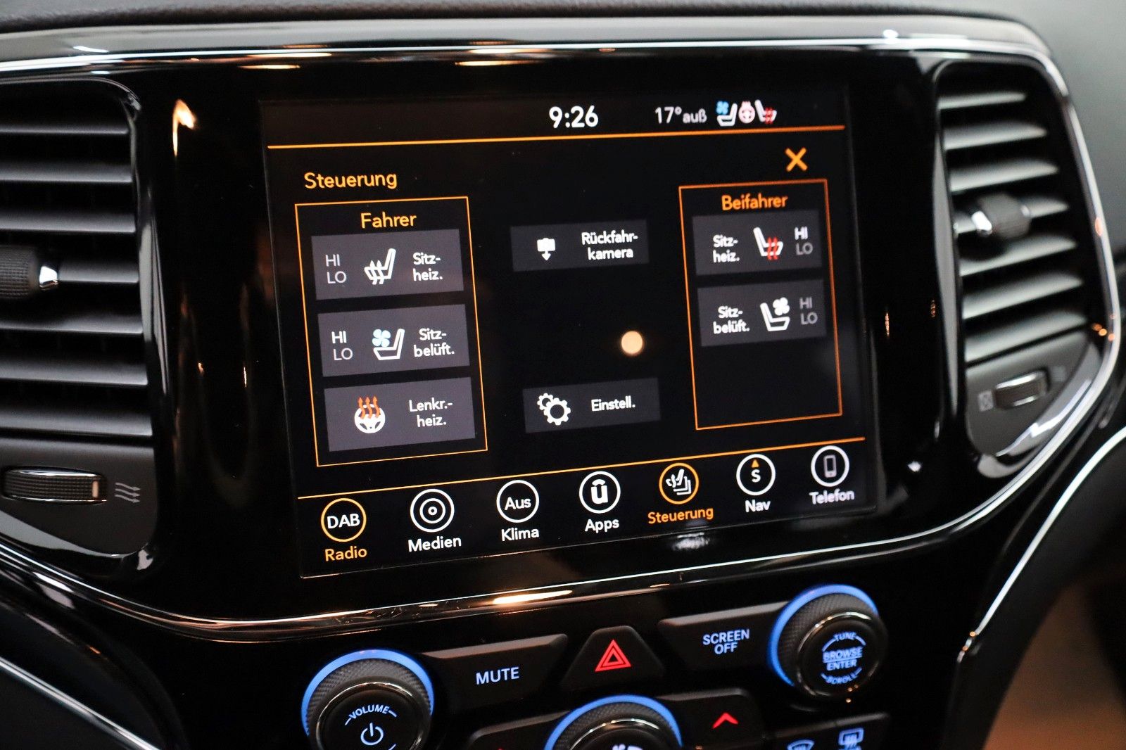 Fahrzeugabbildung Jeep Grand Cherokee Trailhawk,Navi,Sitzlüftung,Kamera