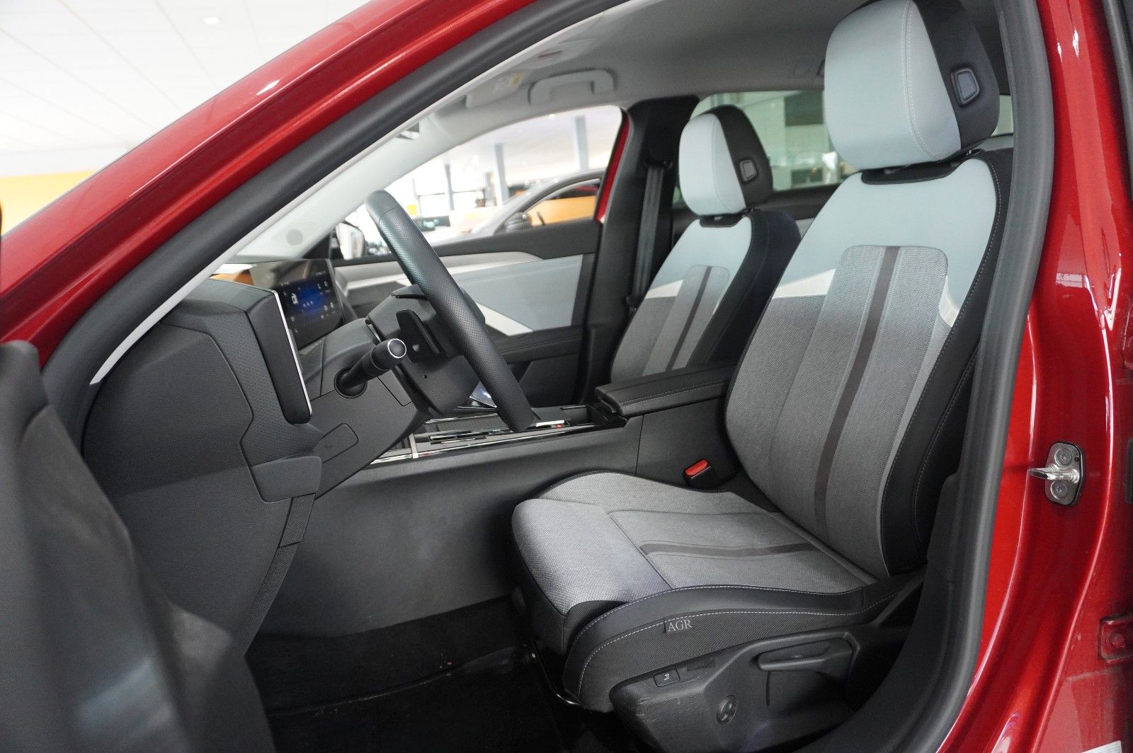 Fahrzeugabbildung Opel Astra L ST 1.5D ELEGANCE NAVI/LED/KAMERA/SHZ/DAB