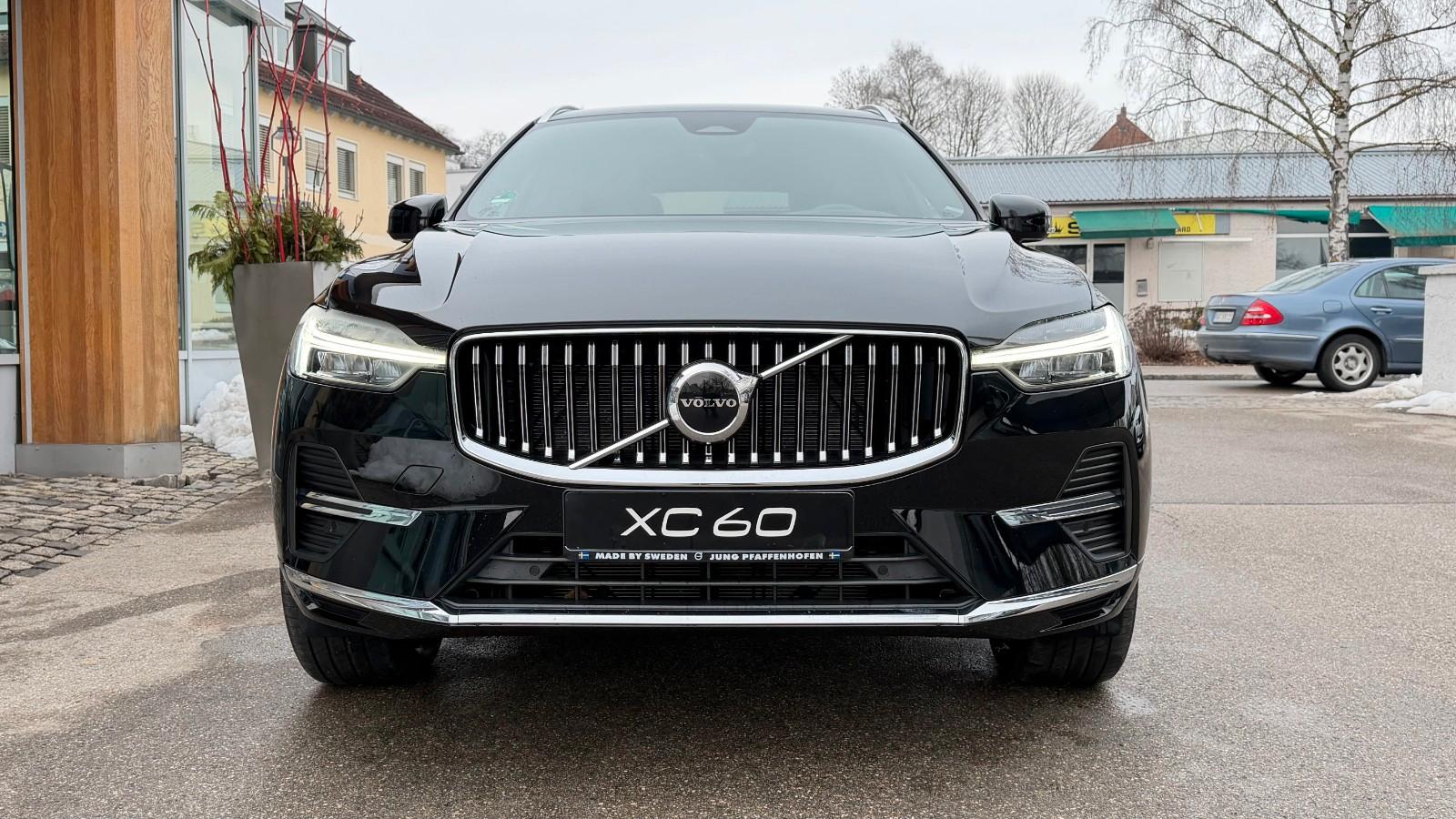 Volvo XC60 B4 Benzin Plus Bright/2 Pakete