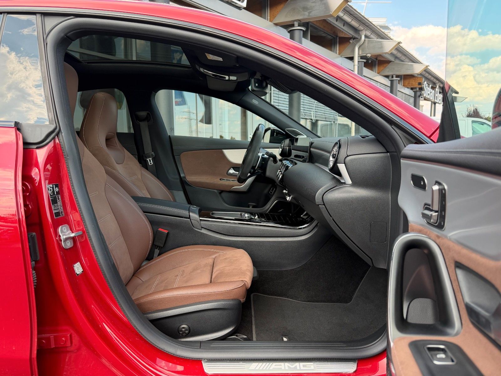 Fahrzeugabbildung Mercedes-Benz CLA 45 S AMG+Pano+Burm+Memory+Distr+HUD+360
