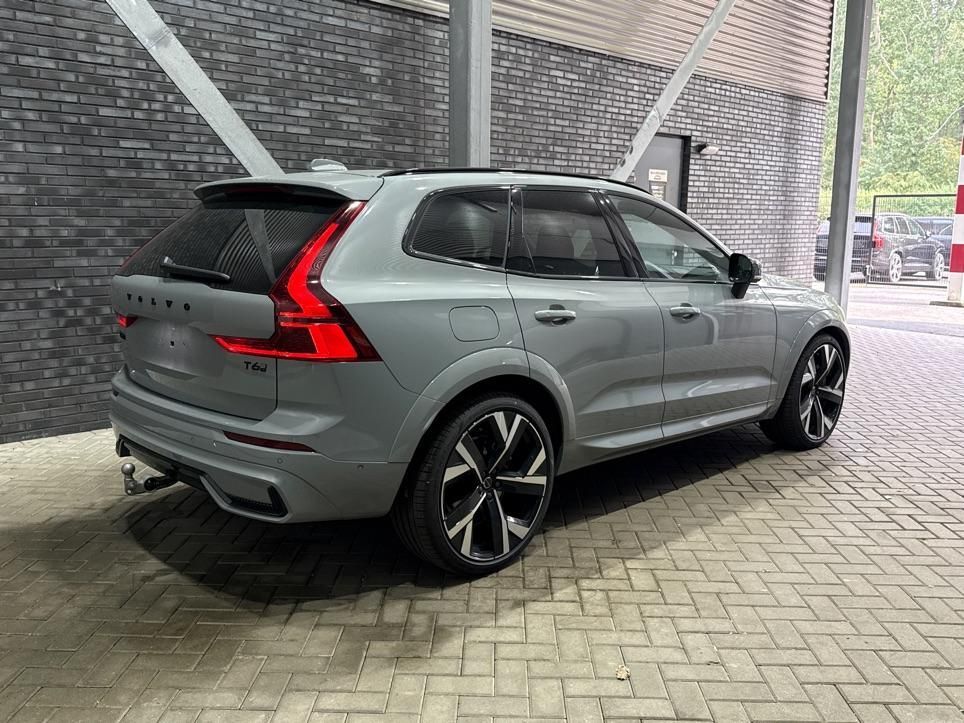 Volvo XC60 T6 Ultra Black Edition | 22 Inch | Bowers&W imagem 2
