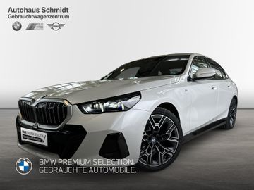 BMW Leasingangebot: BMW 520d xDrive Limousine 470€ netto/mtl.*M Sportpak