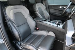 Fahrzeugabbildung Volvo XC60 B5 D AWD Autom. R-Design*STDHZG*PANO*H&K