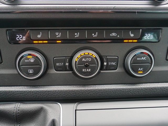 Fahrzeugabbildung Volkswagen T6 Multivan TDI Trendl. Standhzg Navi Climatroni