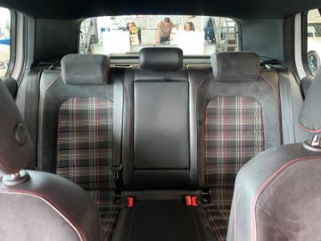 Volkswagen Golf VII Lim. GTI Performance BMT *ACC*BI-XENON*