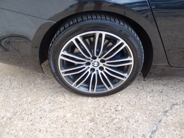 Fahrzeugabbildung BMW 530d xDrive M Sport/Virtual/Kam/Navi/Leder/