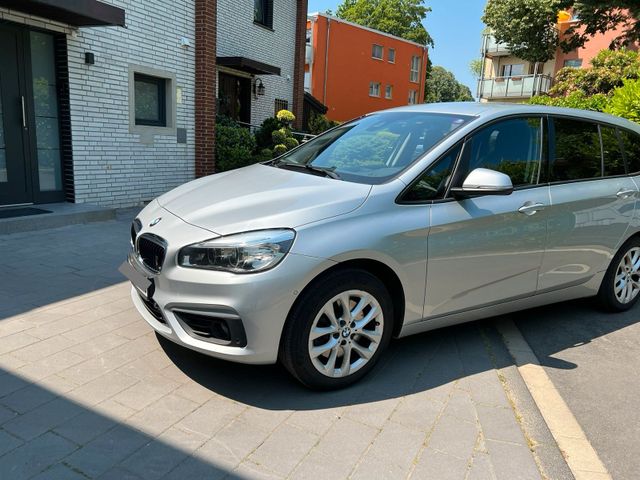 BMW 220 Gran Tourer  /   5 Sitzer