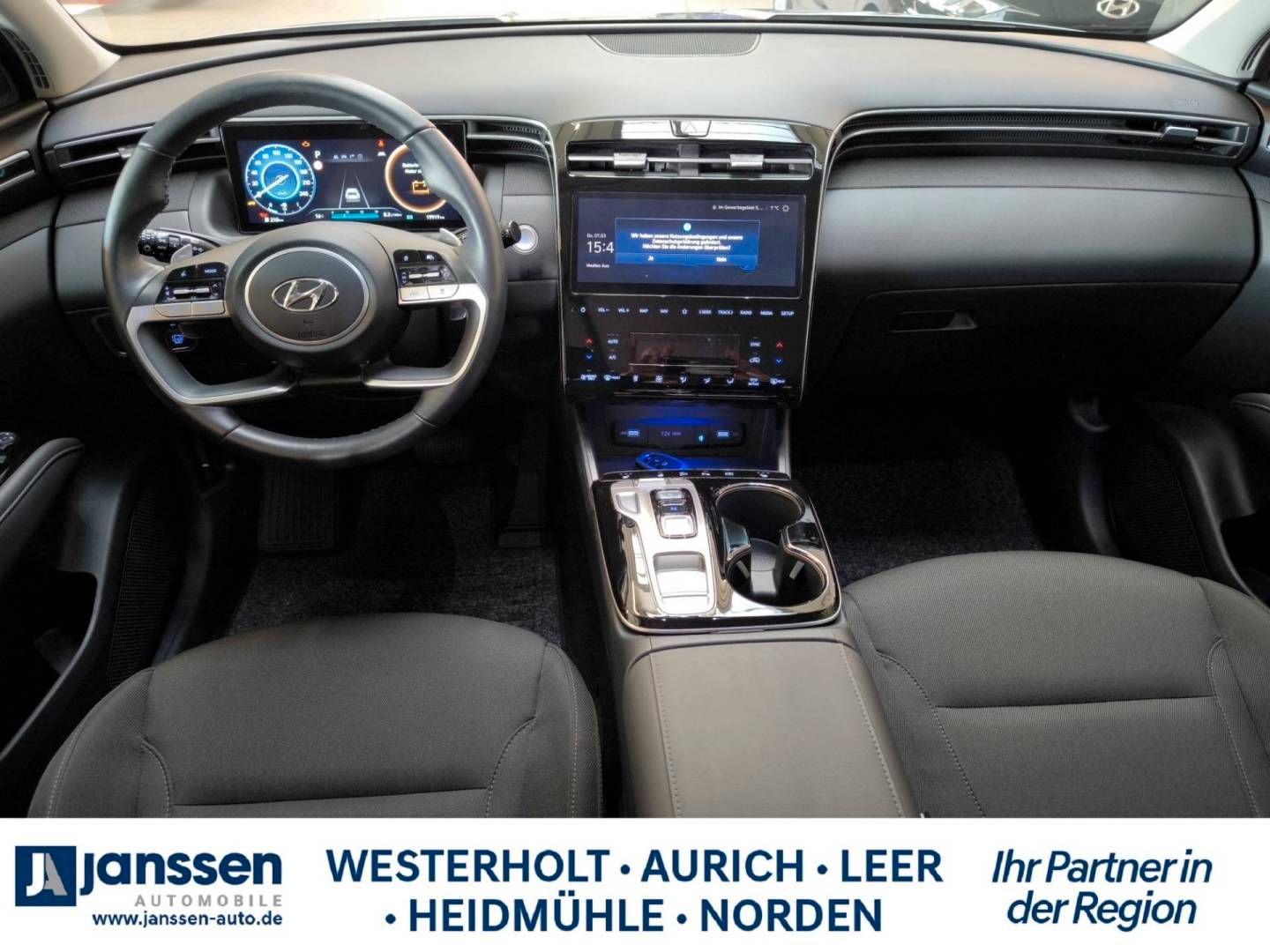 Fahrzeugabbildung Hyundai TUCSON Hybrid TREND Panoramadach Assistenz-Paket