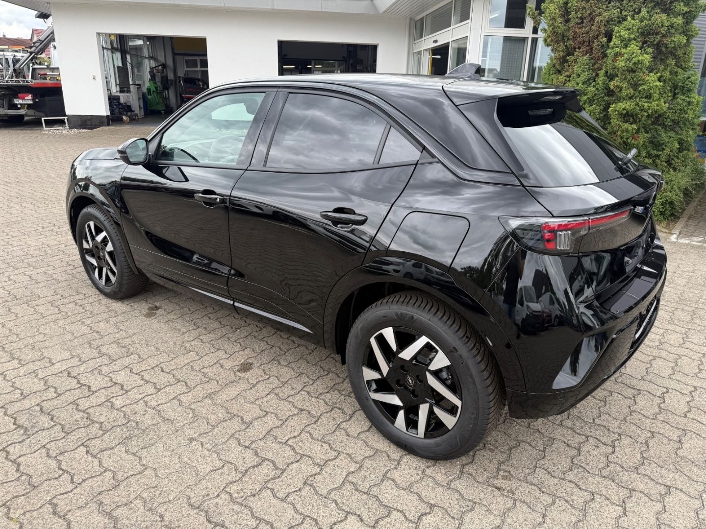 Fahrzeugabbildung Opel Mokka 1.2 GS mit SHZ+LHZ+Kamera+Allwetter