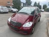Mercedes-Benz A 150 Automatik KLIMA/SITZHEIZ/PARK/MODELLPFLEGE - rote Mercedes-Benz A 150