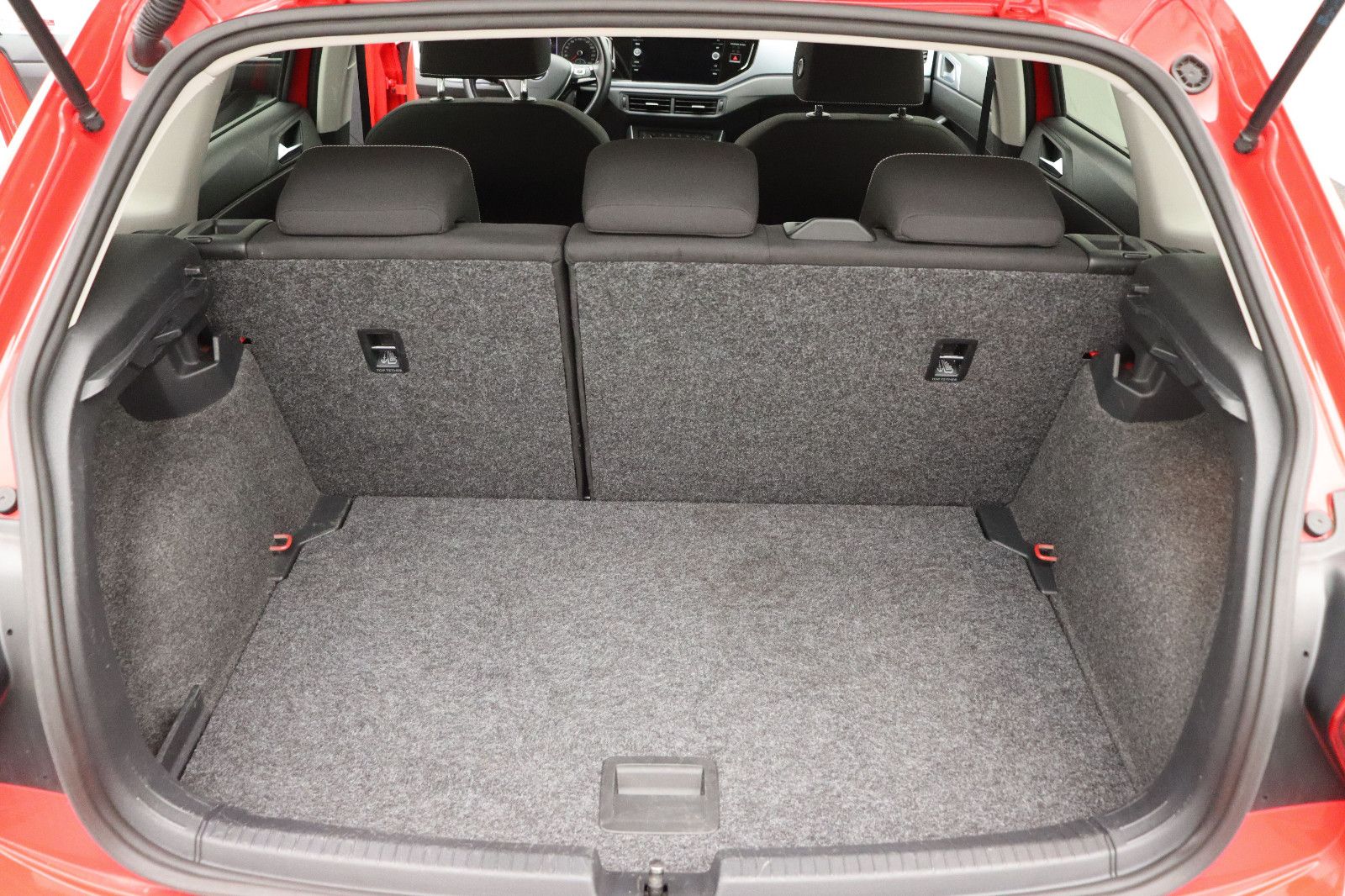 Fahrzeugabbildung Volkswagen Polo VI 1.0 TSI DSG Active