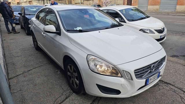 Volvo VOLVO S60 D2 Kinetic Drive