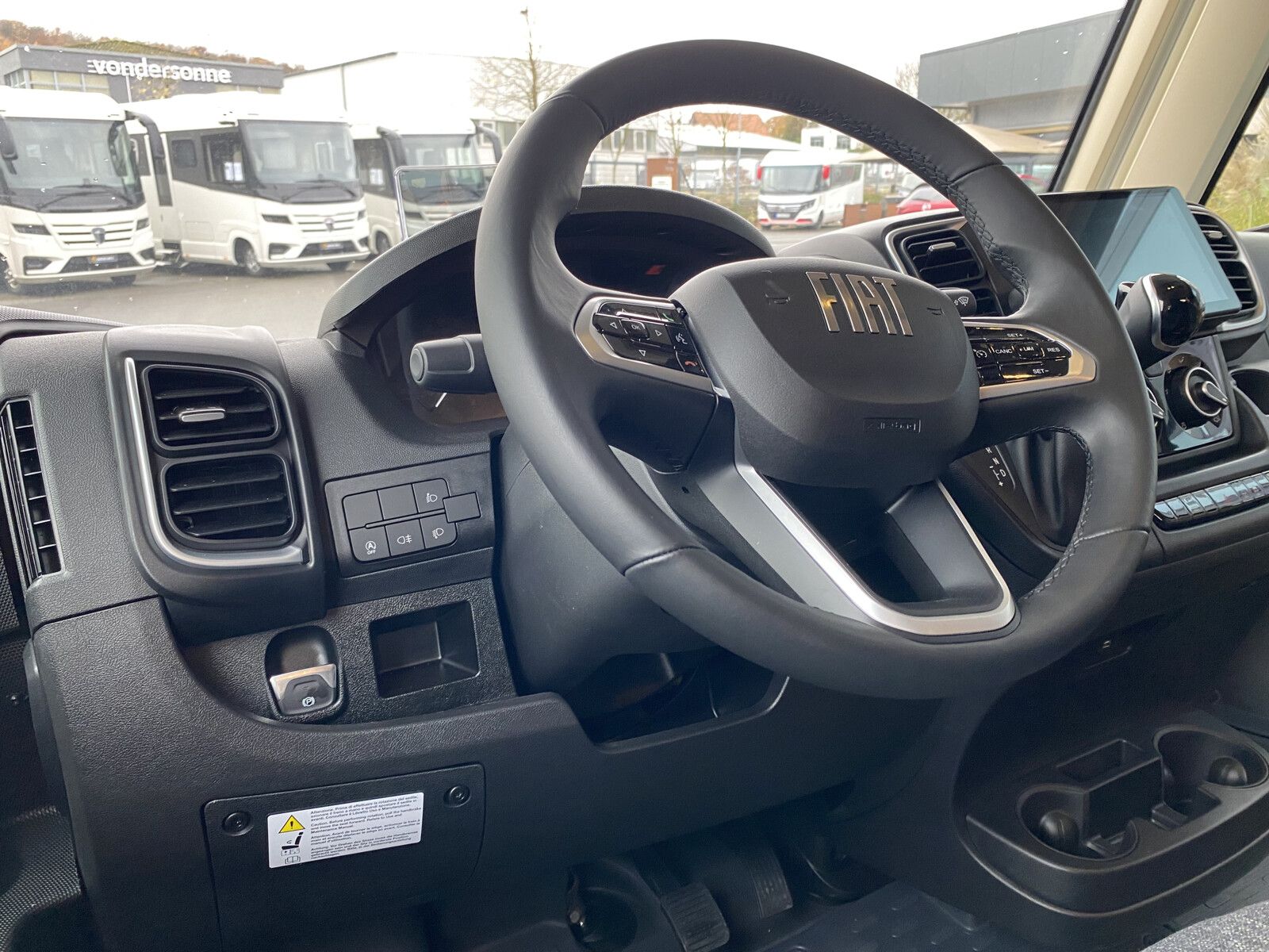 Fahrzeugabbildung Knaus Van i 550 MF