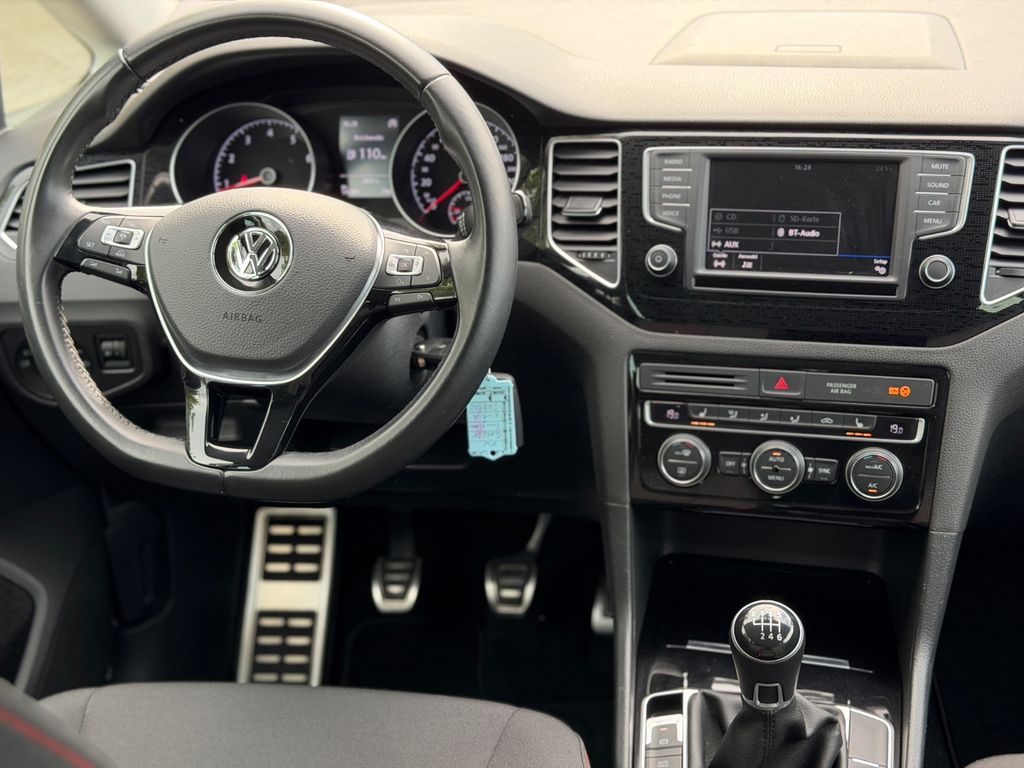 Image of Volkswagen Golf
