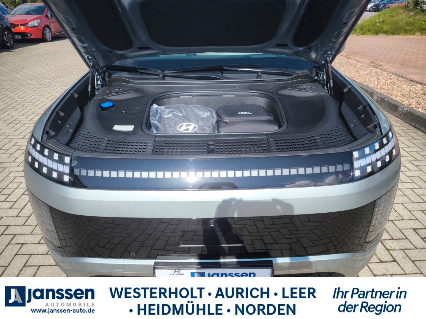 Fahrzeugabbildung Hyundai IONIQ 9 UNIQ Panorama-Glas-Schiebedach, Relax-Pa