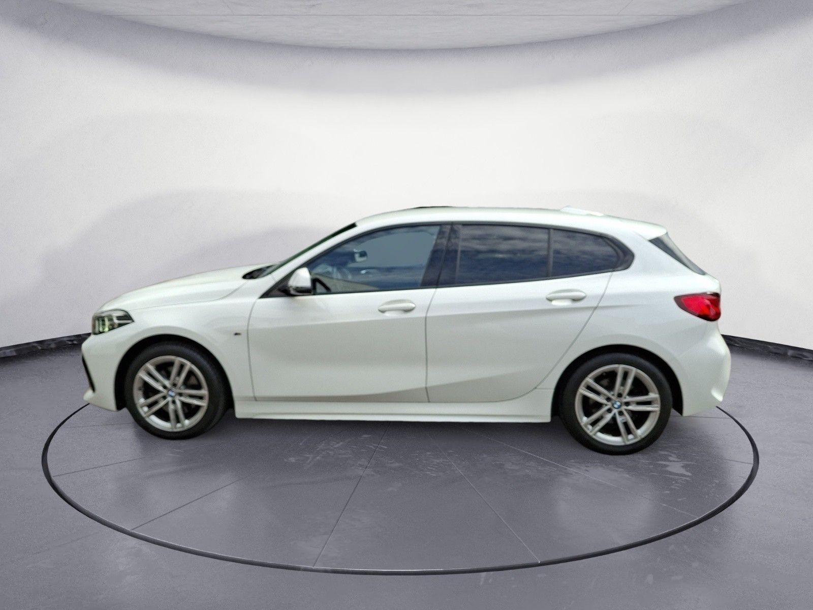 BMW 118i M Sport NAVI Komfortzugang Sportsitze imagem 2
