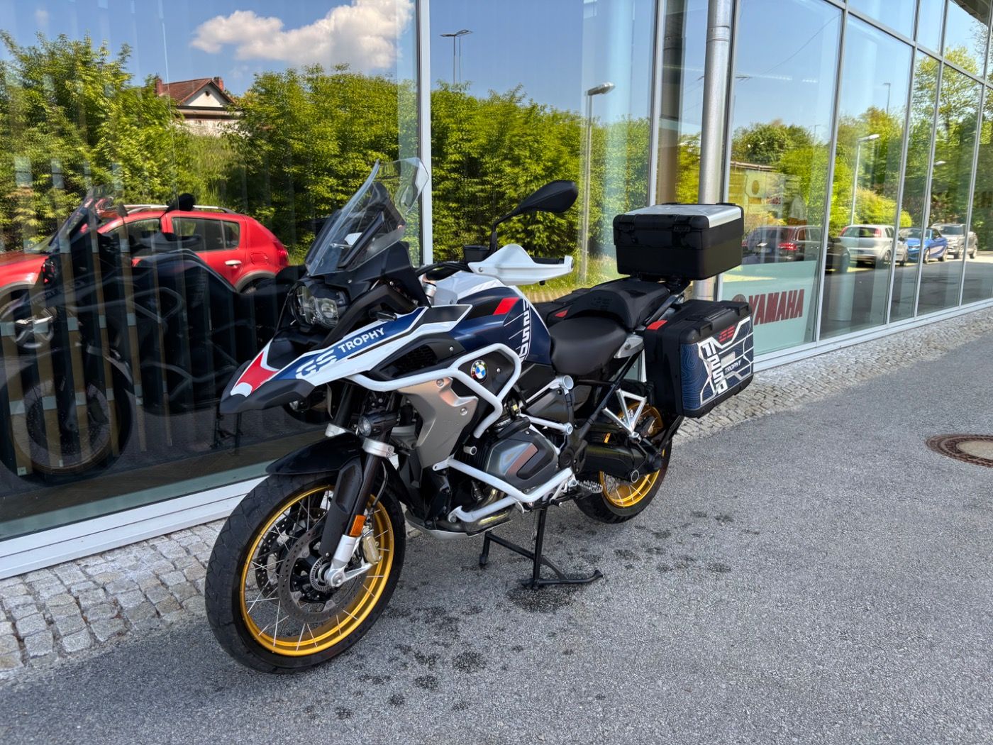 Fahrzeugabbildung BMW R 1250 GS Trophy 5 Pakete Öl Inclusive