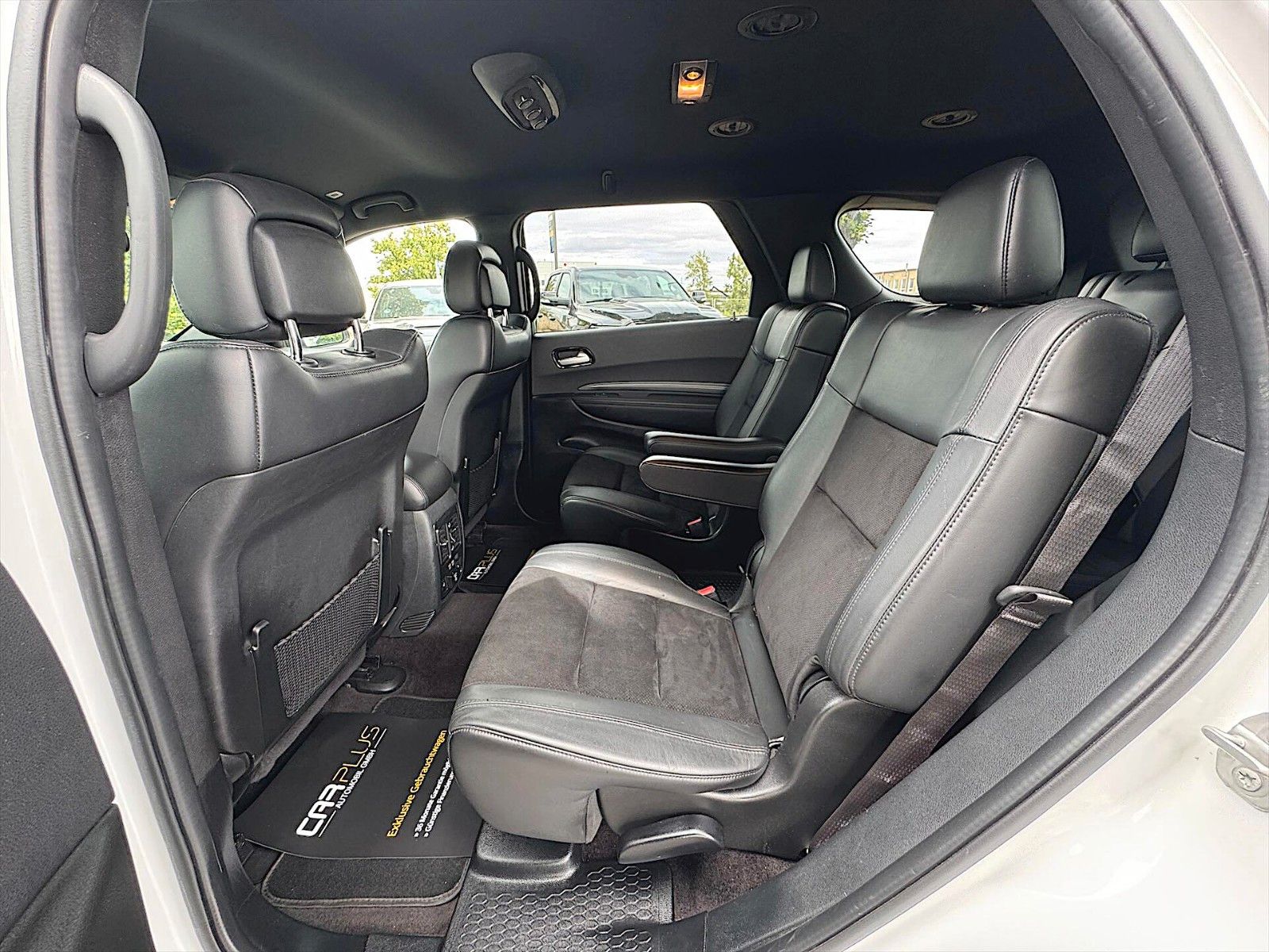 Fahrzeugabbildung Dodge Durango 5.7 V8 SRT 4x4 Night Modell 22 LED - 19%