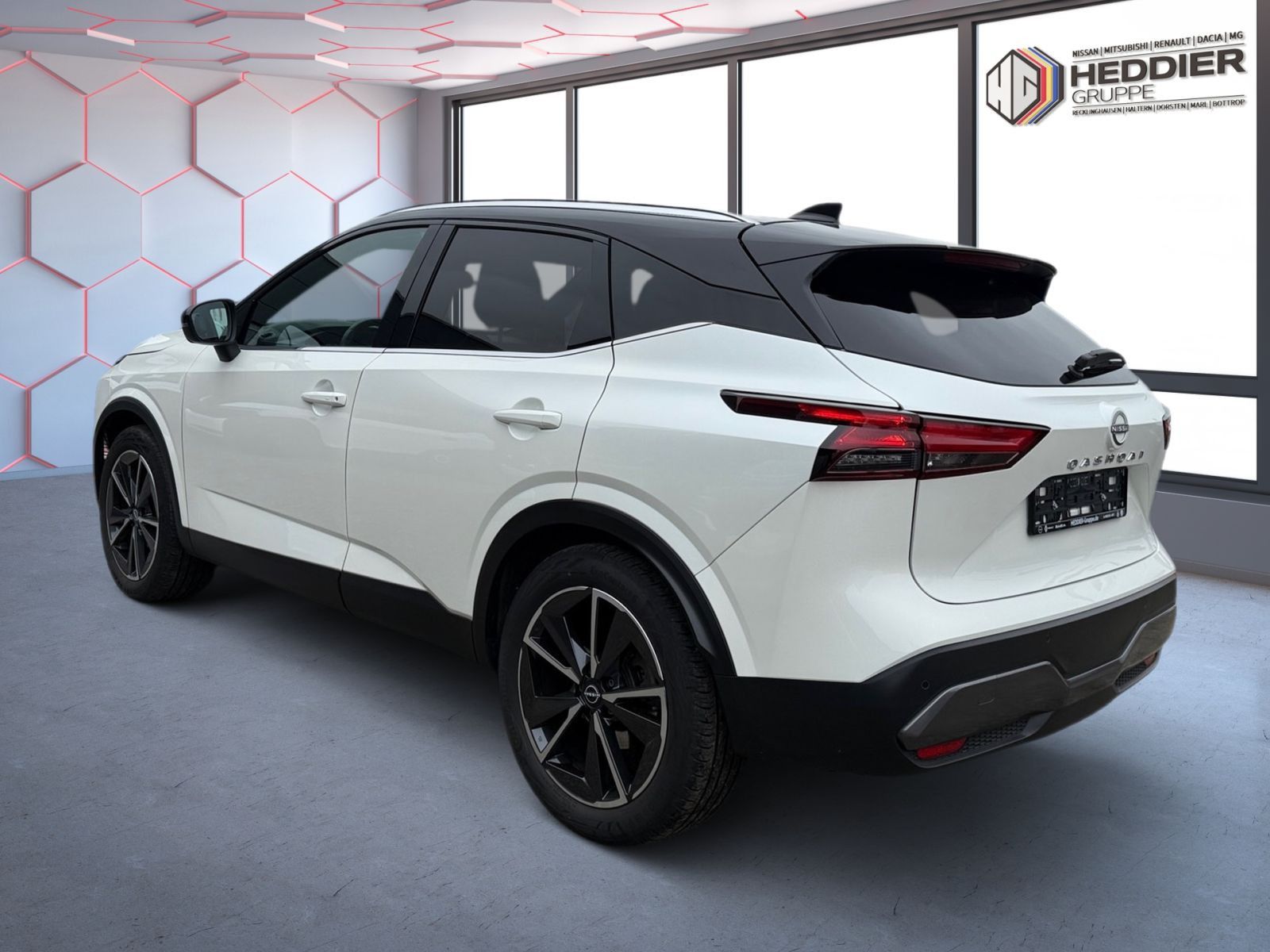 Fahrzeugabbildung Nissan Qashqai 1.3 DIG-T Tekna+ 4x4 *WKR*BOSE*LEDER*