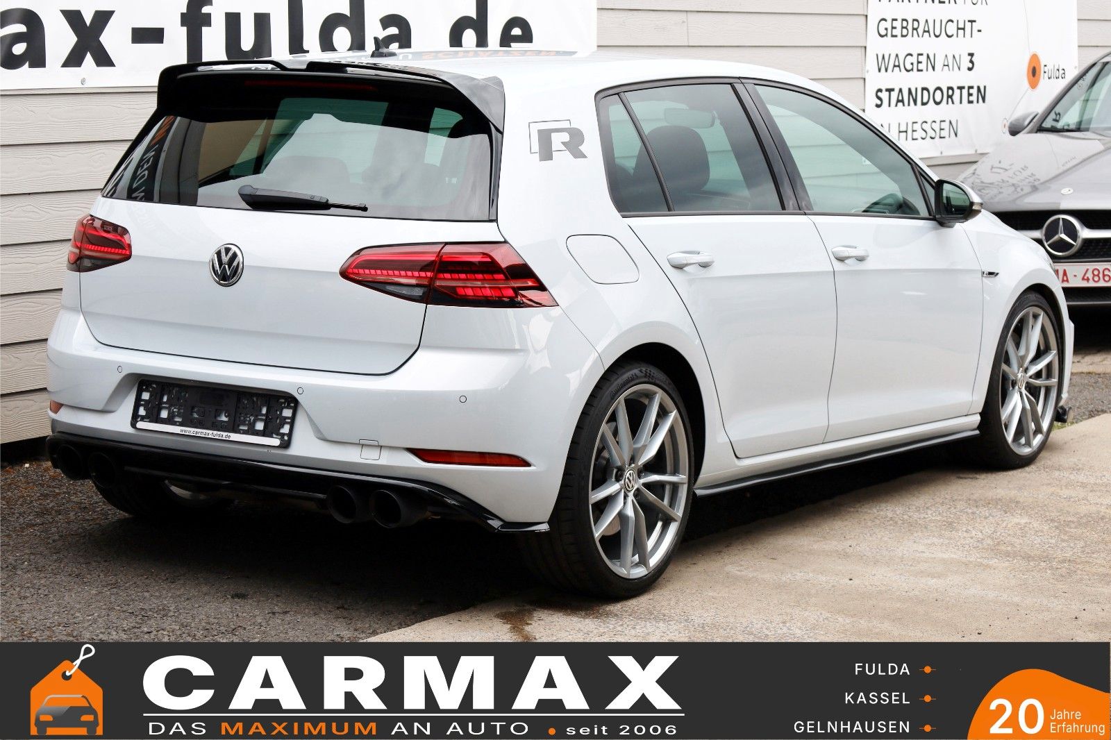 Fahrzeugabbildung Volkswagen Golf VII Lim. R 4M Navi,LED,PDC,Kamera,SH,SR+WR