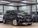 Peugeot 5008 Active Business 7SITZER*APP*VIR*LANE*1H - schwarze Peugeot 5008