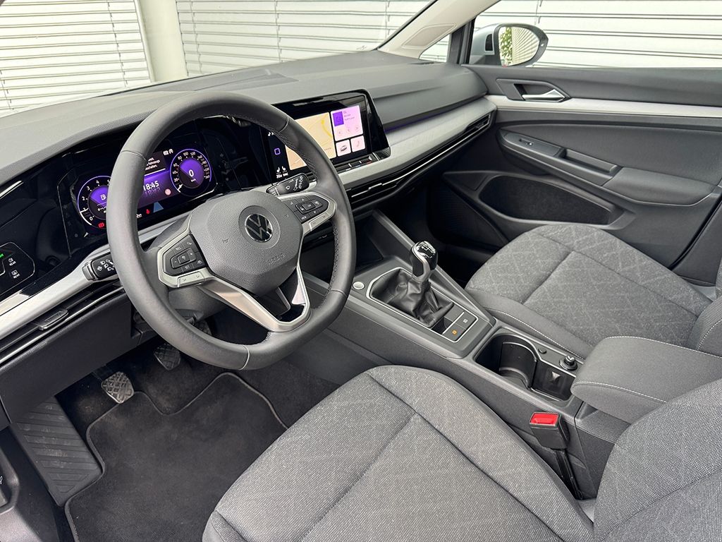Golf VIII 1.5 TSI LIFE *STDHZG*NAVI*LED*ACC*