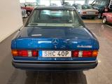 Mercedes-Benz 190 D 2.5 TURBO - Mercedes-Benz 190 mit Diesel-Antrieb: 2.5