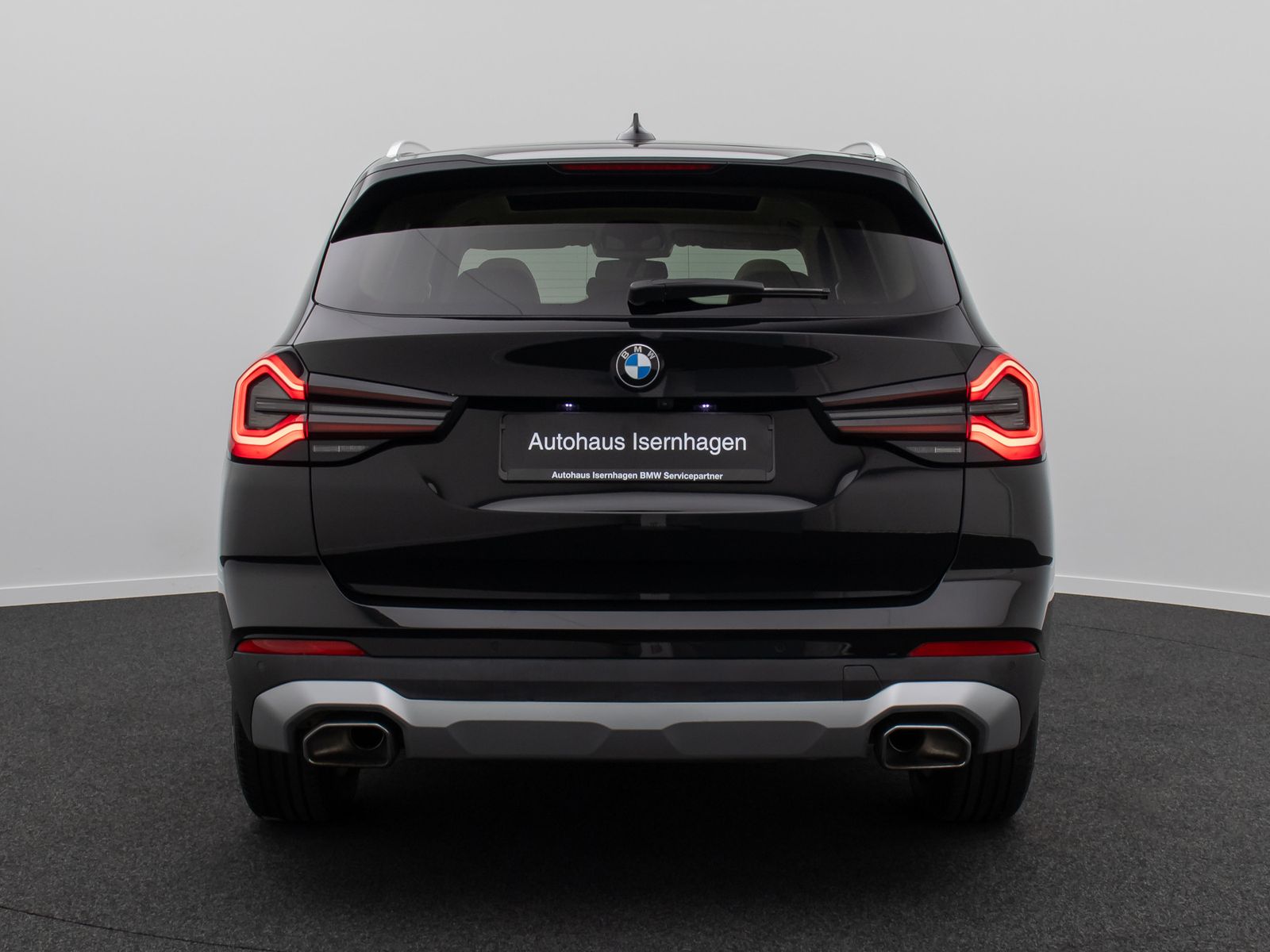Fahrzeugabbildung BMW X3 xD30d H/K DAB Kamera Leder Panorama MSport