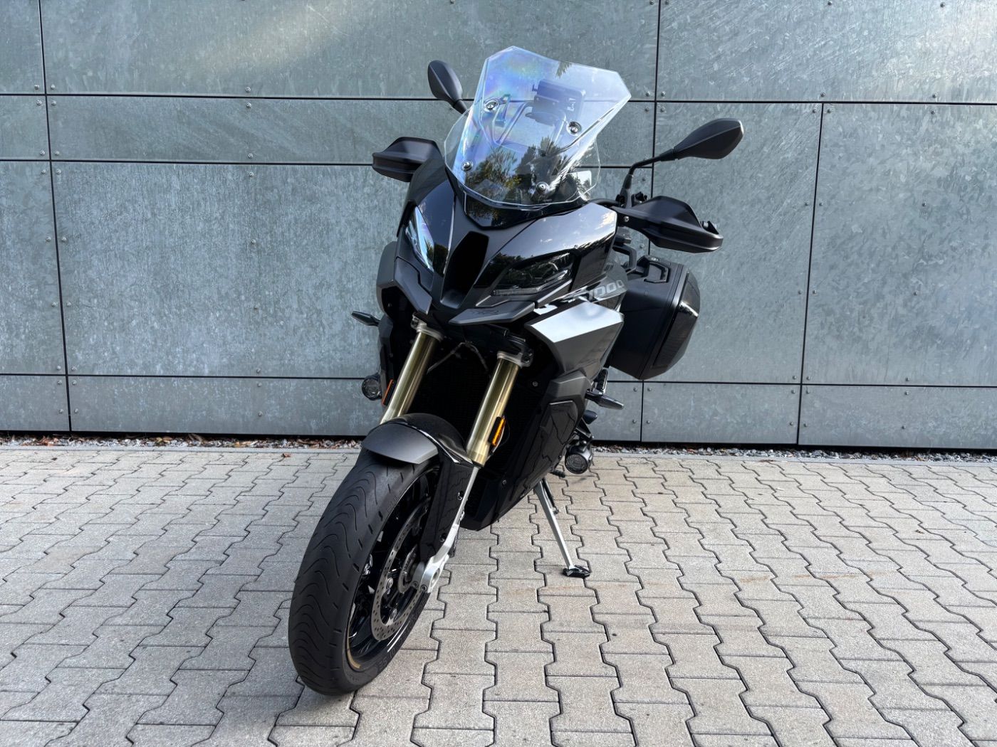 Fahrzeugabbildung BMW S 1000 XR Triple Black Koffer SC-Project