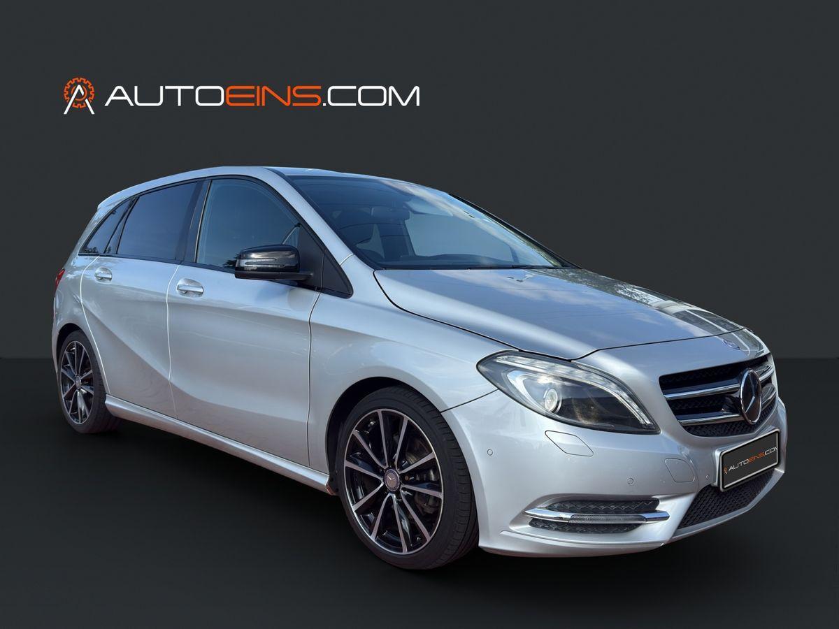 Mercedes-Benz B 180 CDI*Bi-Xenon*Night-Paket*Navi*Leder*LMF*