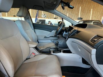 Honda Civic Lim. 4-trg. Comfort *2. Hand*Klima*SHZ*CD*