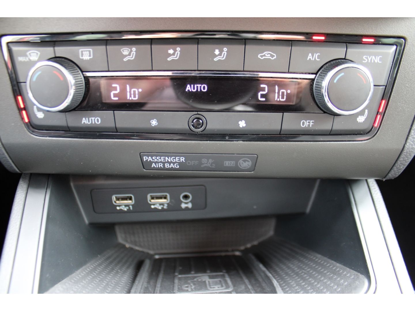 Fahrzeugabbildung SEAT Ibiza 1.5 TSI FR Beats ACC LED RFK Navi Full Lin
